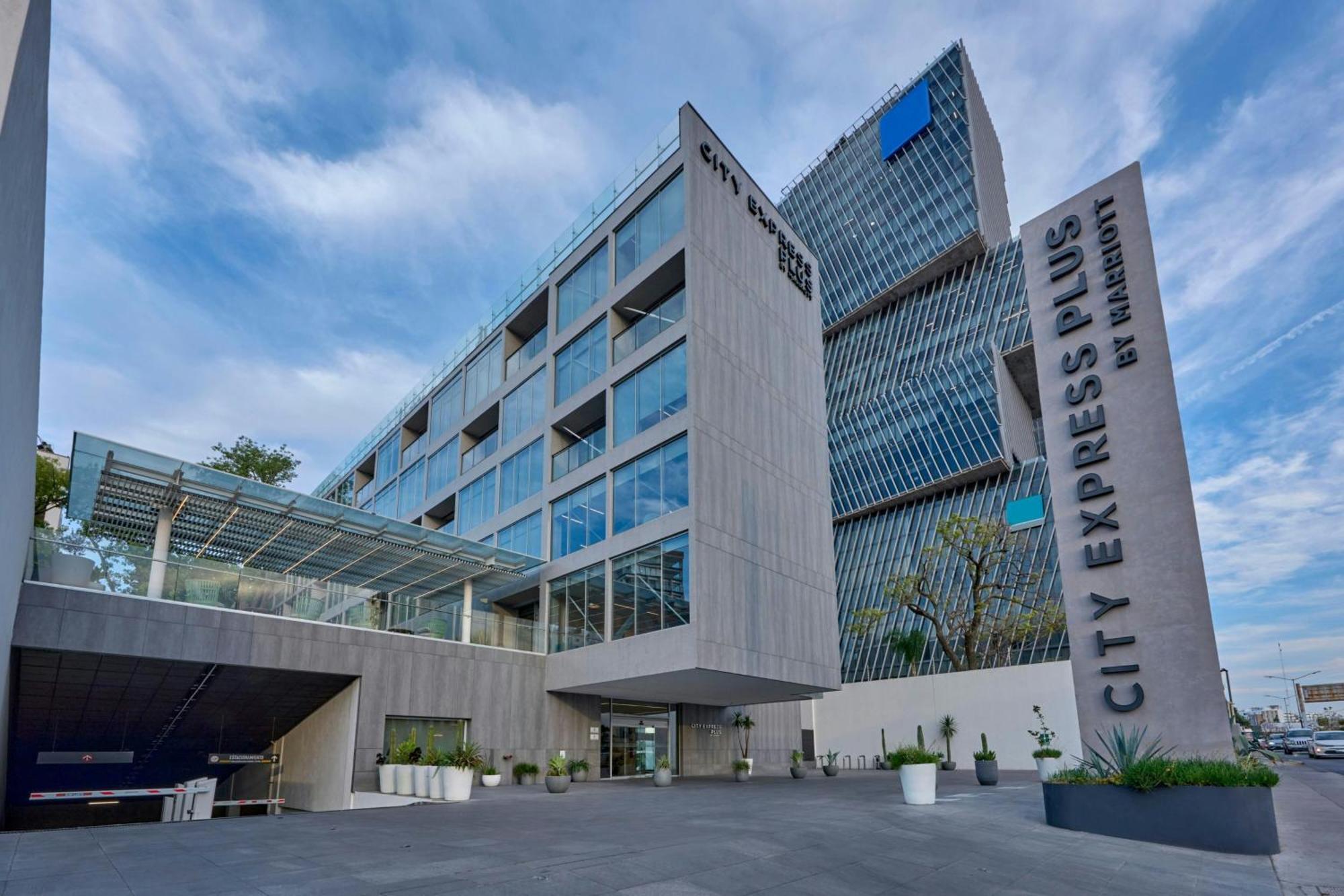 瓜达拉哈拉普罗维登斯城市普拉斯酒店 外观 照片